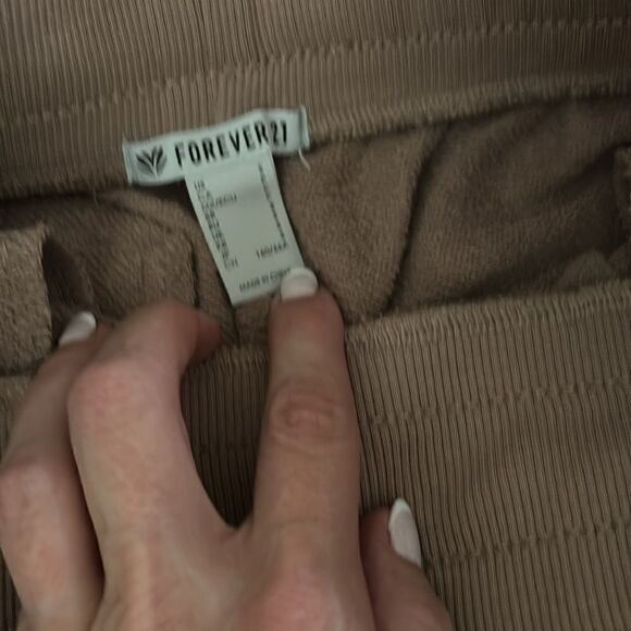Taupe forever 21 drawstring athletic shorts sz S NWT - Picture 3 of 4